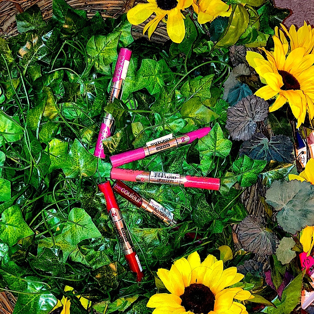 COVERGIRL OUTLAST LIPGLOSS